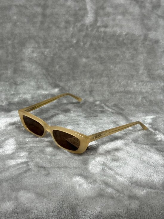 Lu Goldie Taylor Lashaf 03 Gold Rectangle Sunglasses With Case & Cleaning Cloth main image 3